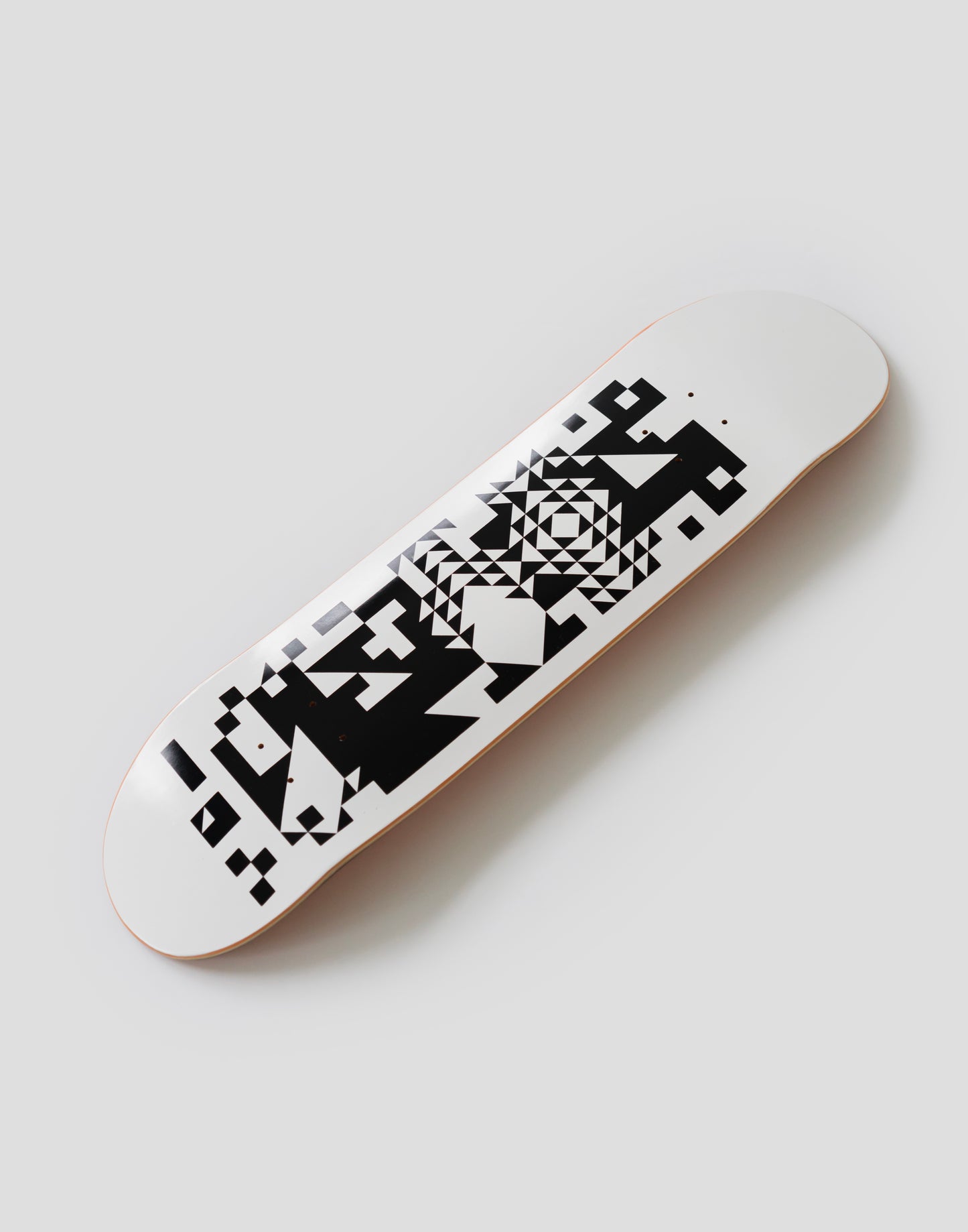 Logo 15 Deck