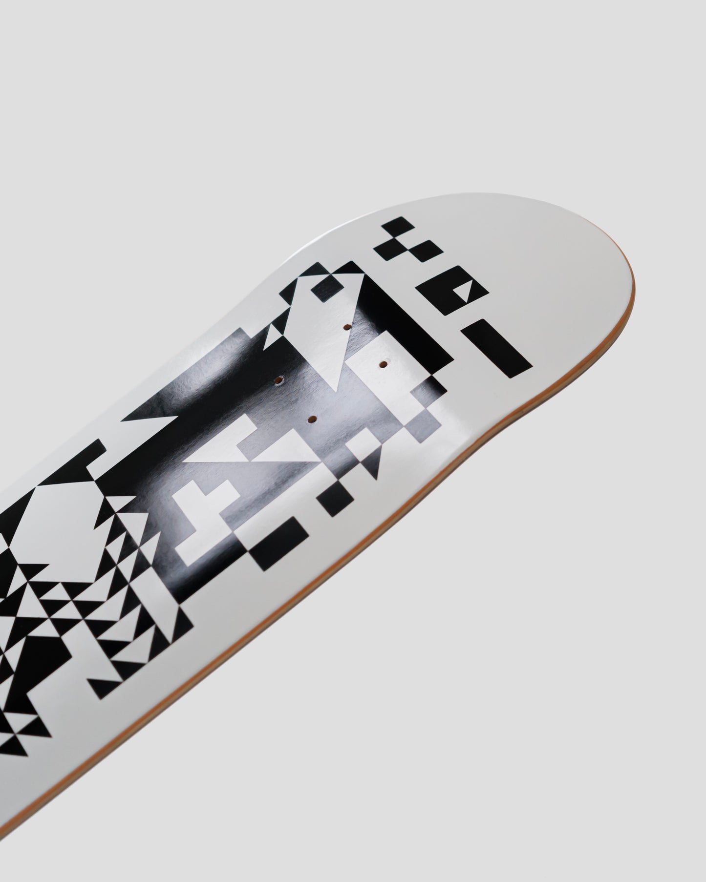 Logo 15 Deck