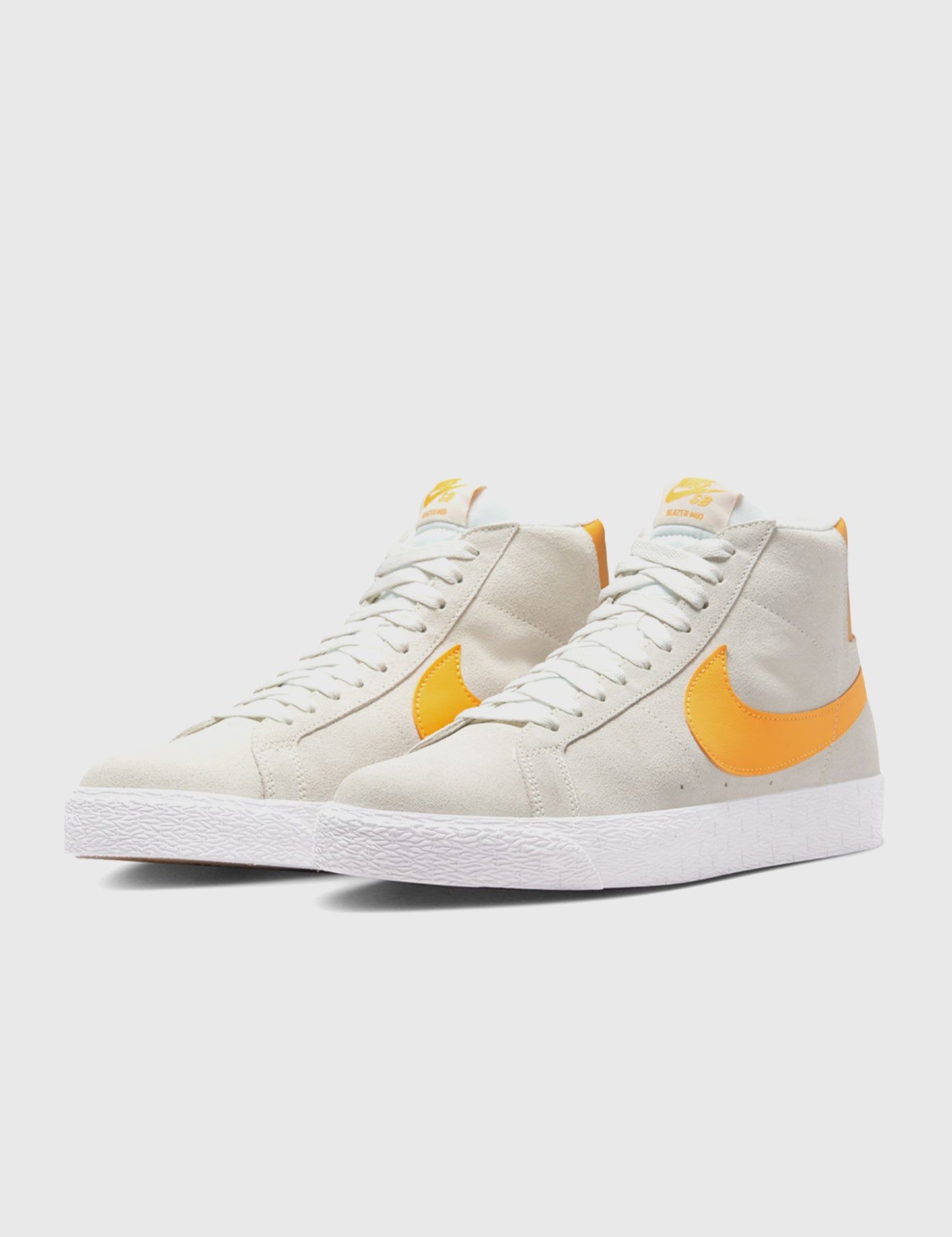 Blazer Mid