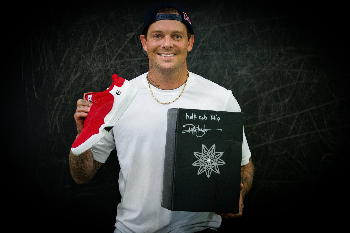 Estrella (Ryan Sheckler Autographed Box)