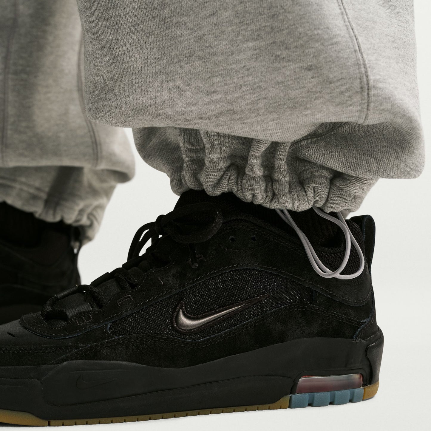 Nike SB Ishod Cargo Pants