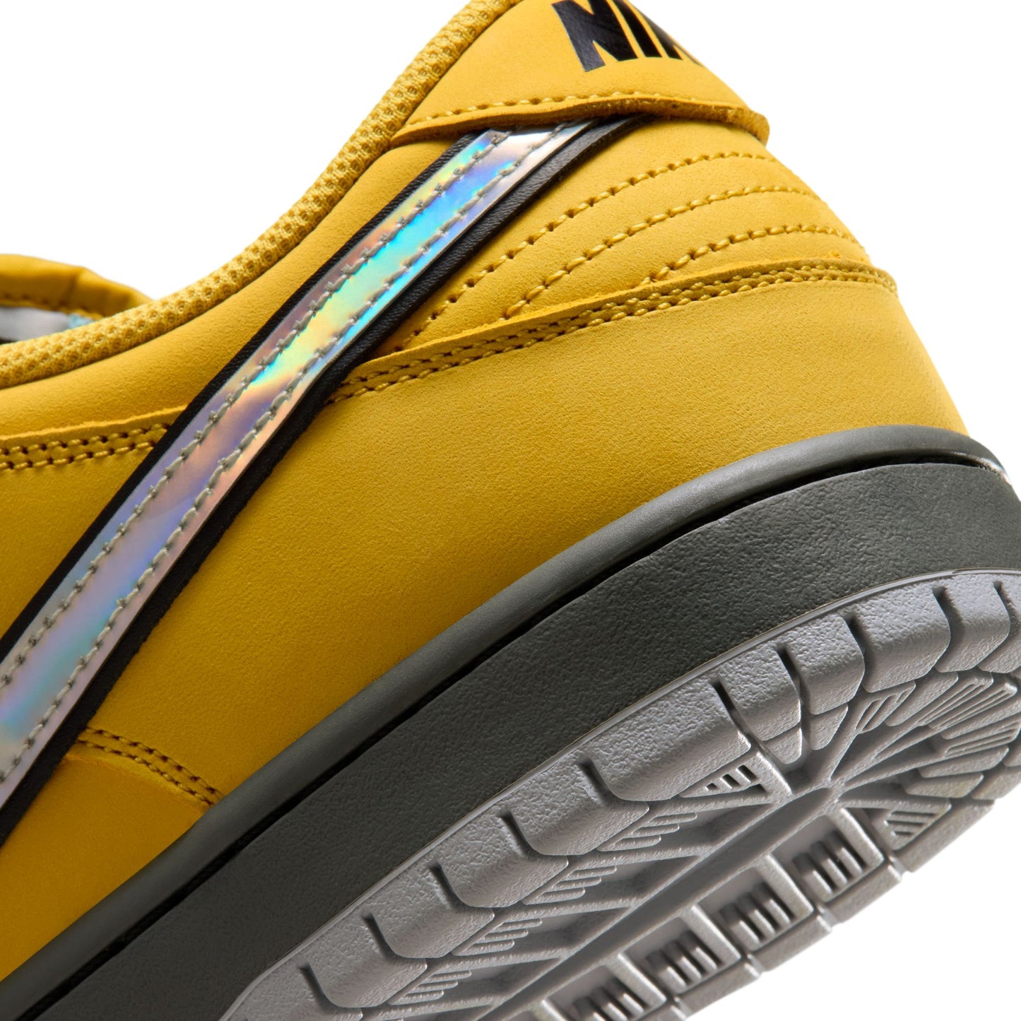 Nike SB Dunk Low Pro “Muni Pass"
