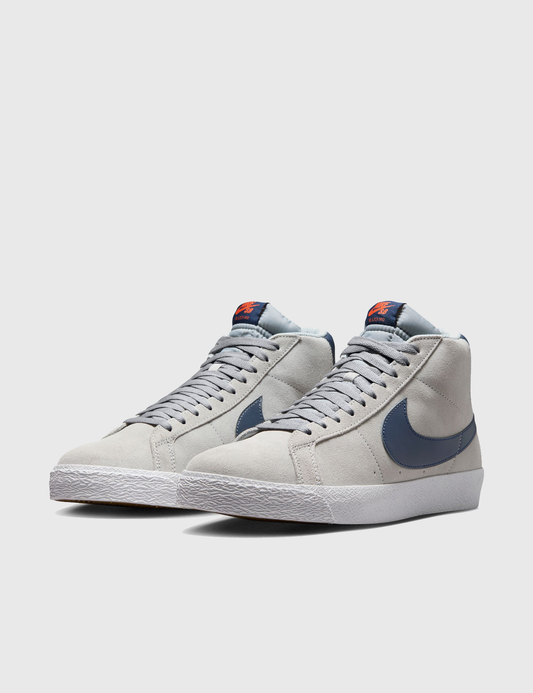 Blazer Mid