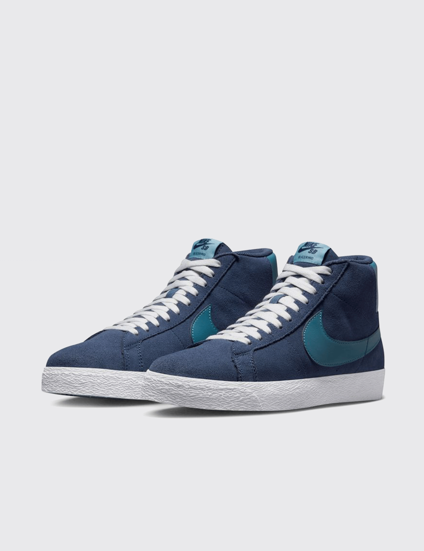 Blazer Mid