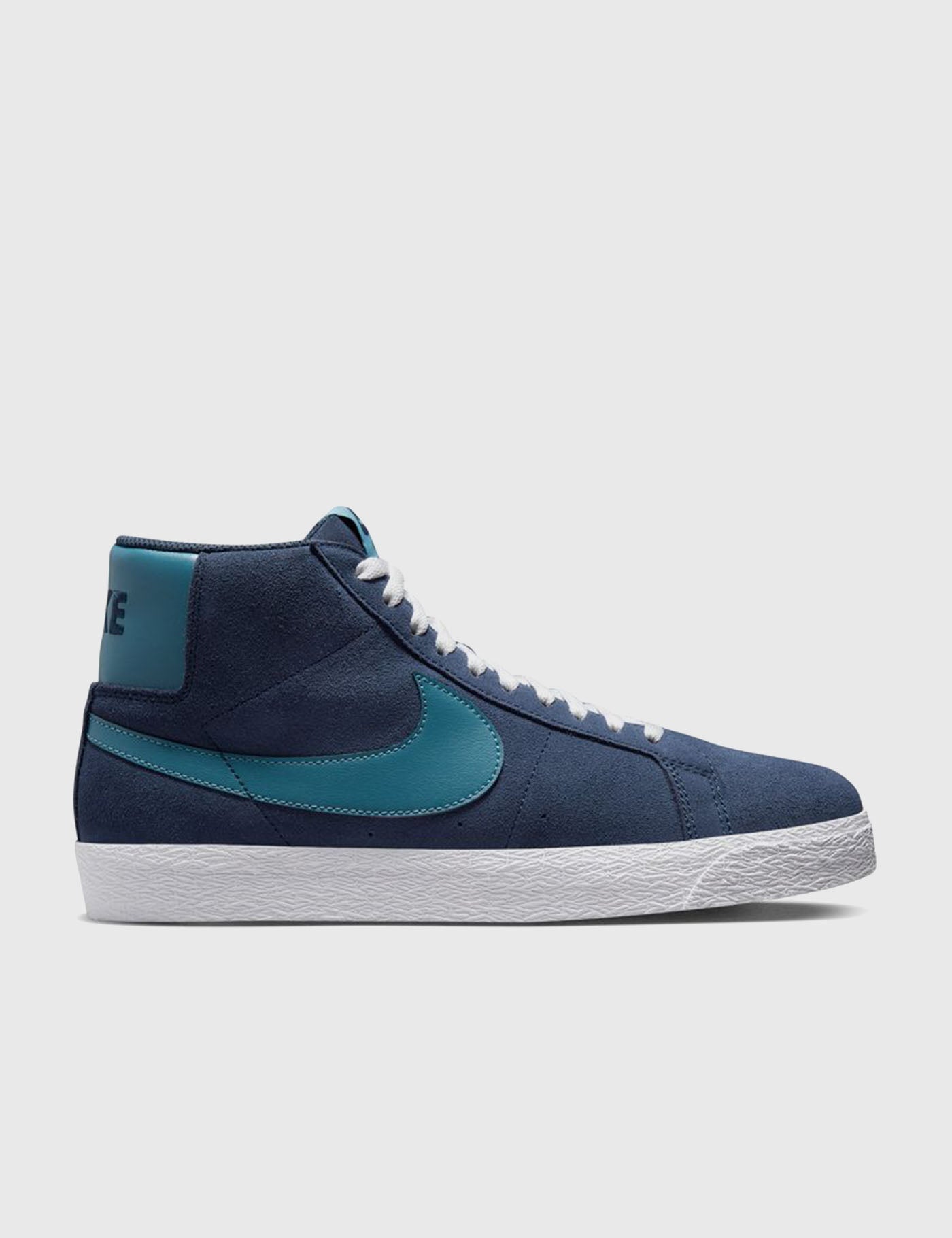 Blazer Mid